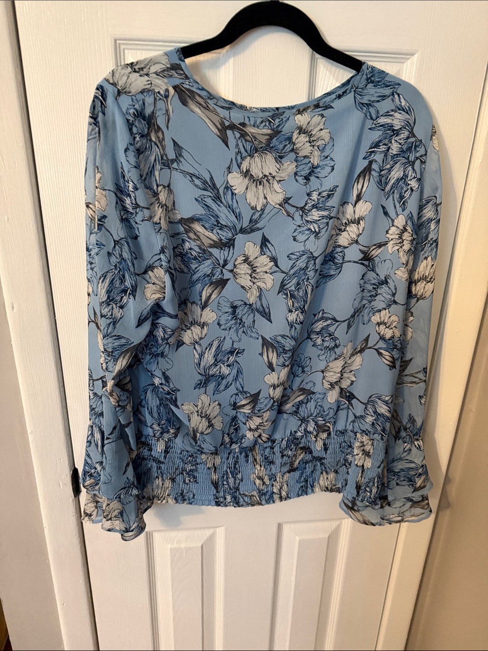 White House Black Market Light Blue Floral Long Sleeve Blouse